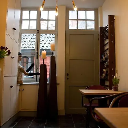 Bed & Breakfast Door 10 3*