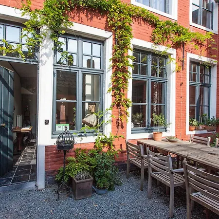 Bed & Breakfast Door 10 Gent